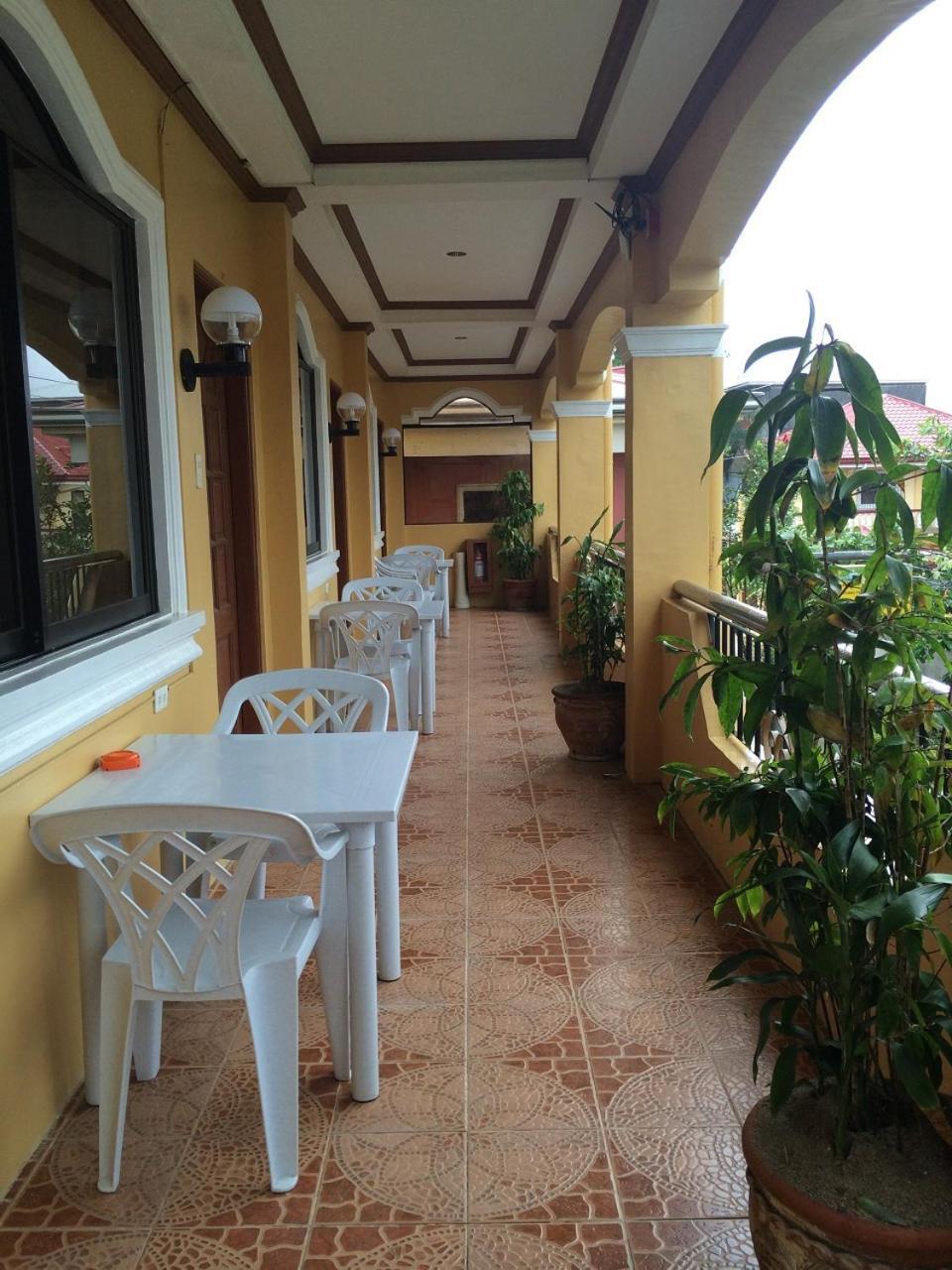 Sunrise Apartelle Olongapo Luaran gambar
