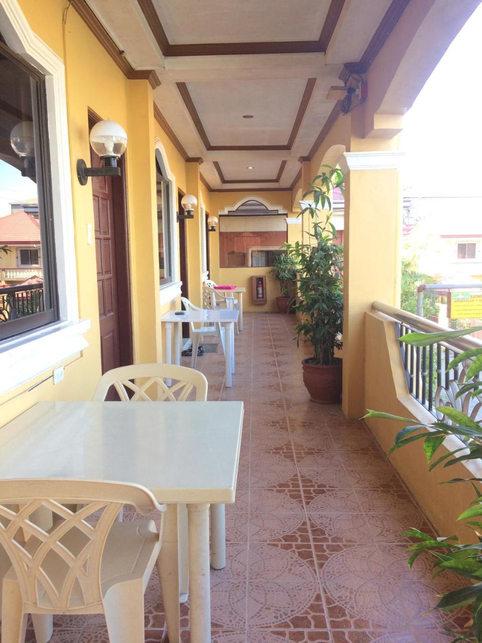 Sunrise Apartelle Olongapo Luaran gambar