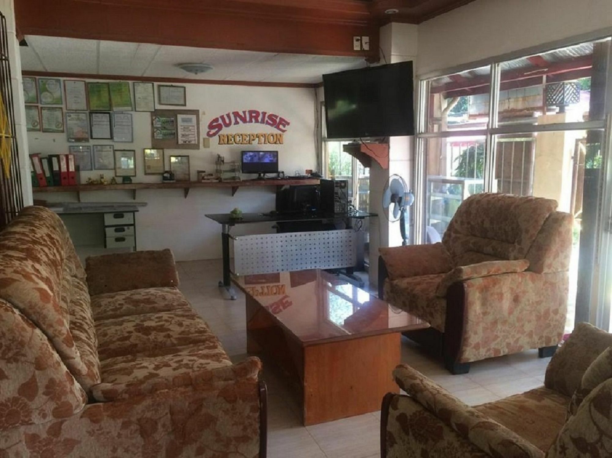 Sunrise Apartelle Olongapo Luaran gambar
