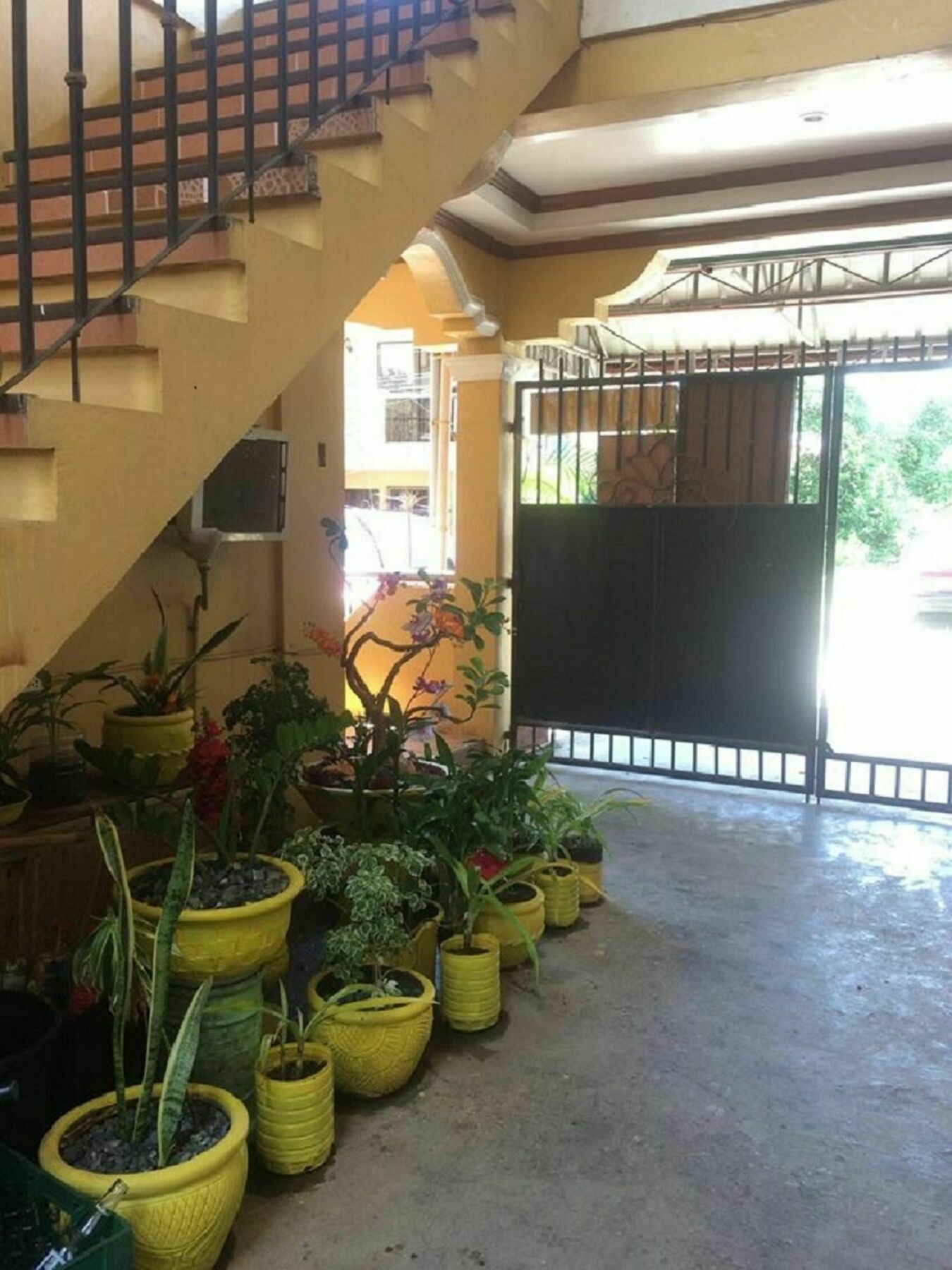 Sunrise Apartelle Olongapo Luaran gambar